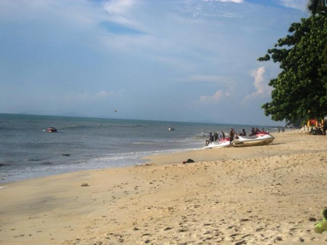Et Budget Guest House Batu Ferringhi Exterior photo
